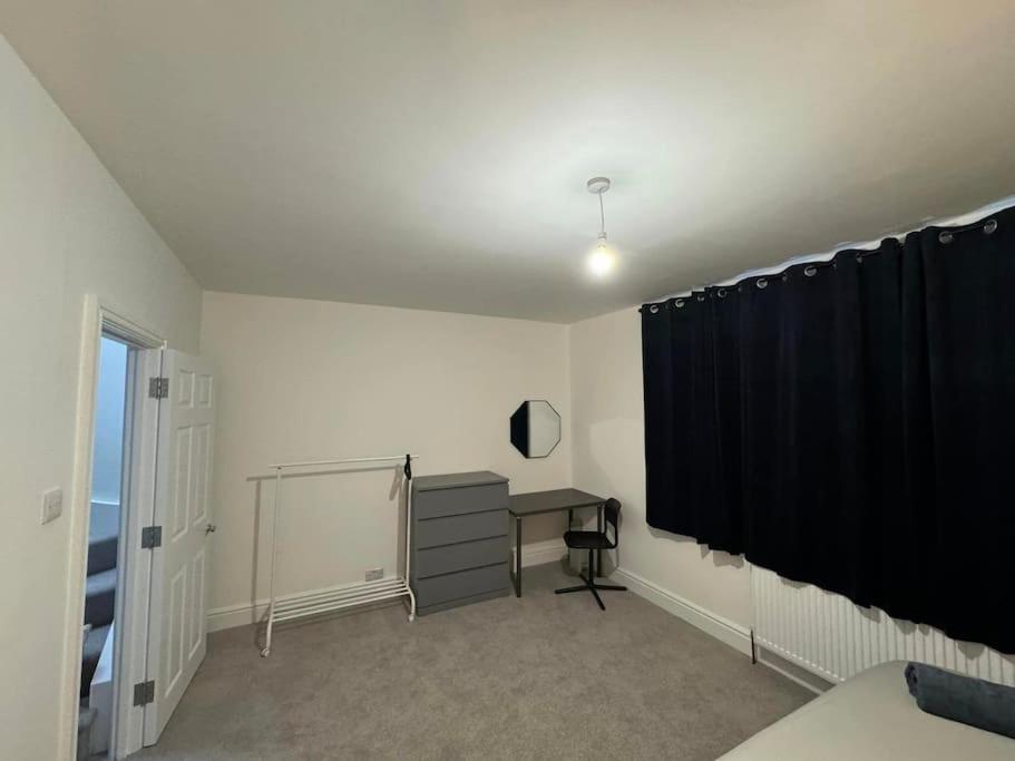 Modern 5 Bed Near Excel -big Ben Londra