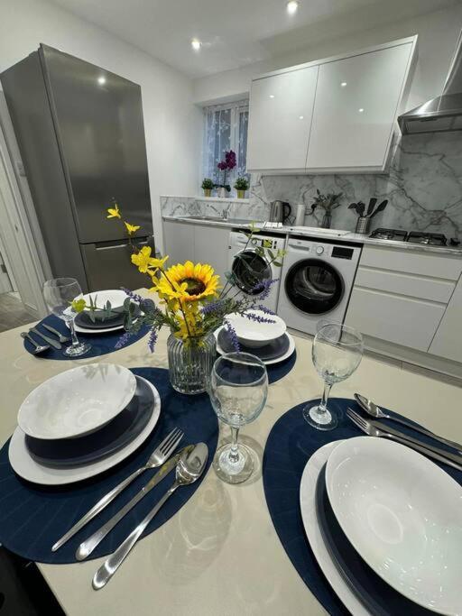 Modern 5 Bed Near Excel -big Ben * Londra