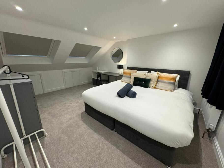 Modern 5 Bed Near Excel -big Ben